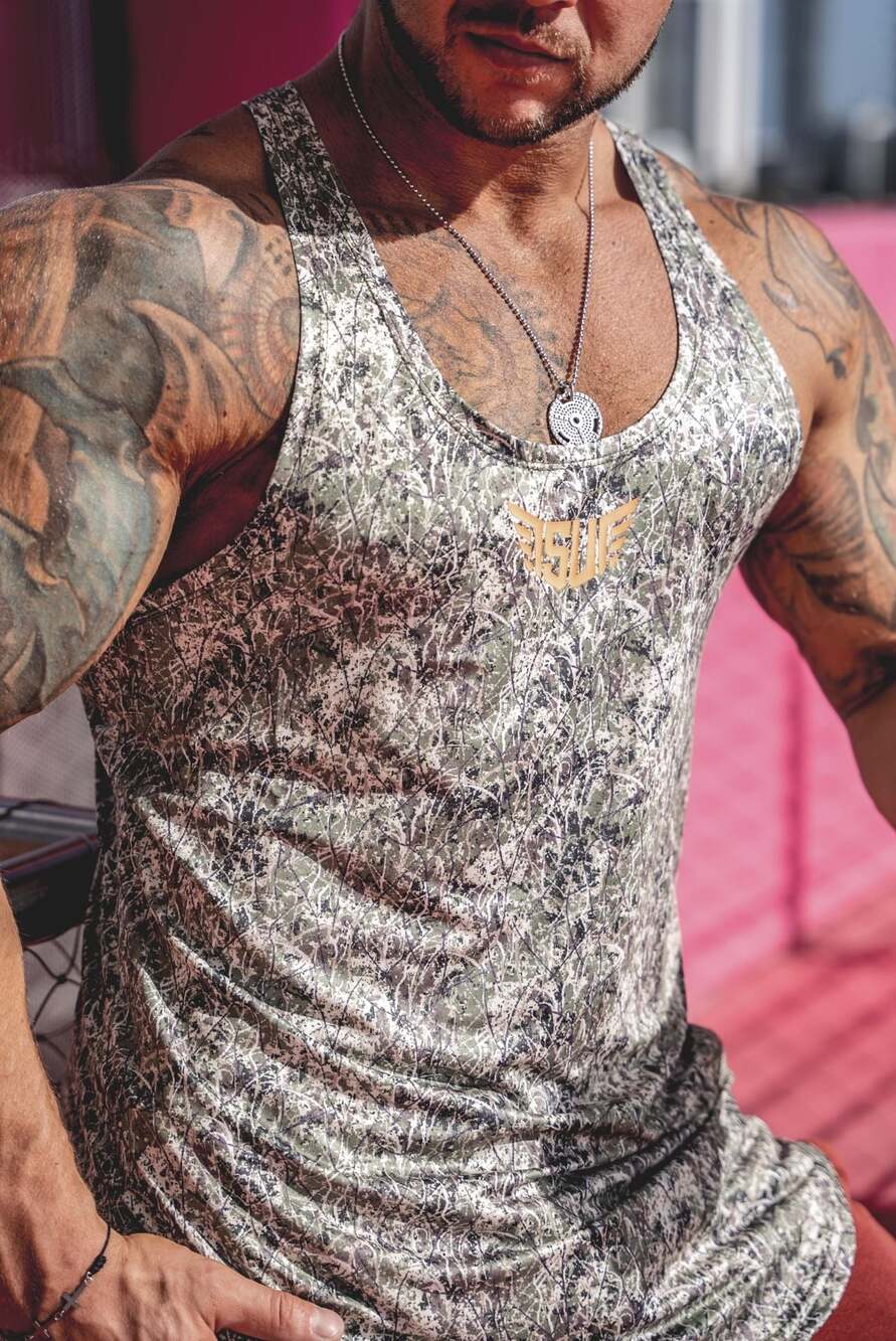 Size Up Apparel Men's Hunters Camo Performance Tank Top Y Back